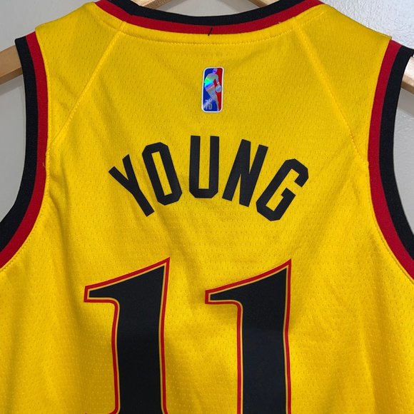 Nike NBA Atlanta Hawks Trae Young #11 Basketball Youth Jersey Size NEW - Picture 6 of 16
